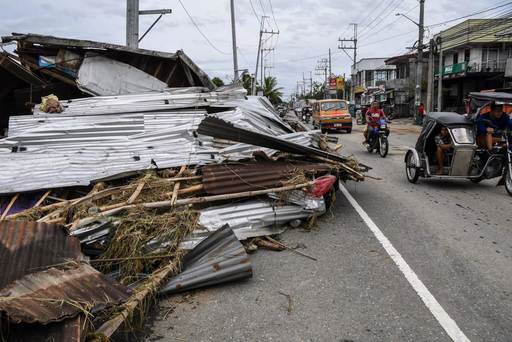 Philippines tan hoang sau siêu bão Noru 